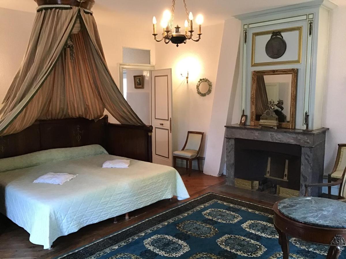 Chateau De La Chapelle Des Bois ฟลัวรี ภายนอก รูปภาพ